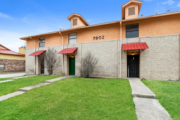 $1,225 | 7802 Richard Frank Way, Unit 2, San Antonio, TX 78240