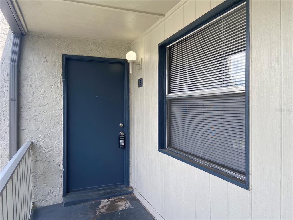 5115 Curry Ford Road, Unit 3 Orlando, FL 32812 - Photo 4 of 12 a view of a door