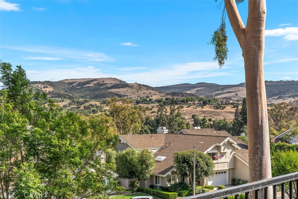 26 Southern Wood Irvine, CA 92603 - Photo 4 of 31 a view of a city from a balcony