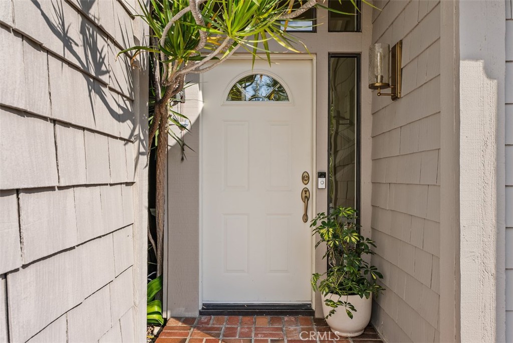 26 Southern Wood Irvine, CA 92603 - Photo 6 of 31 a view of outdoor space and garden