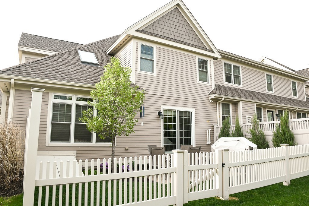 6 Old County Road, Unit 26 Sudbury, MA 01776 - Photo 3 of 30 Gallery Image 3