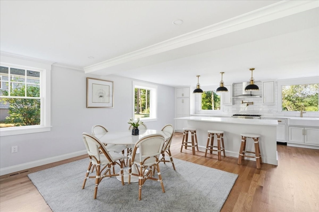 36 Smith Road Hingham, MA 02043 - Photo 5 of 41