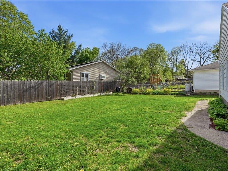 2109 Clark Street Middleton, WI 53562 - Photo 36 of 46