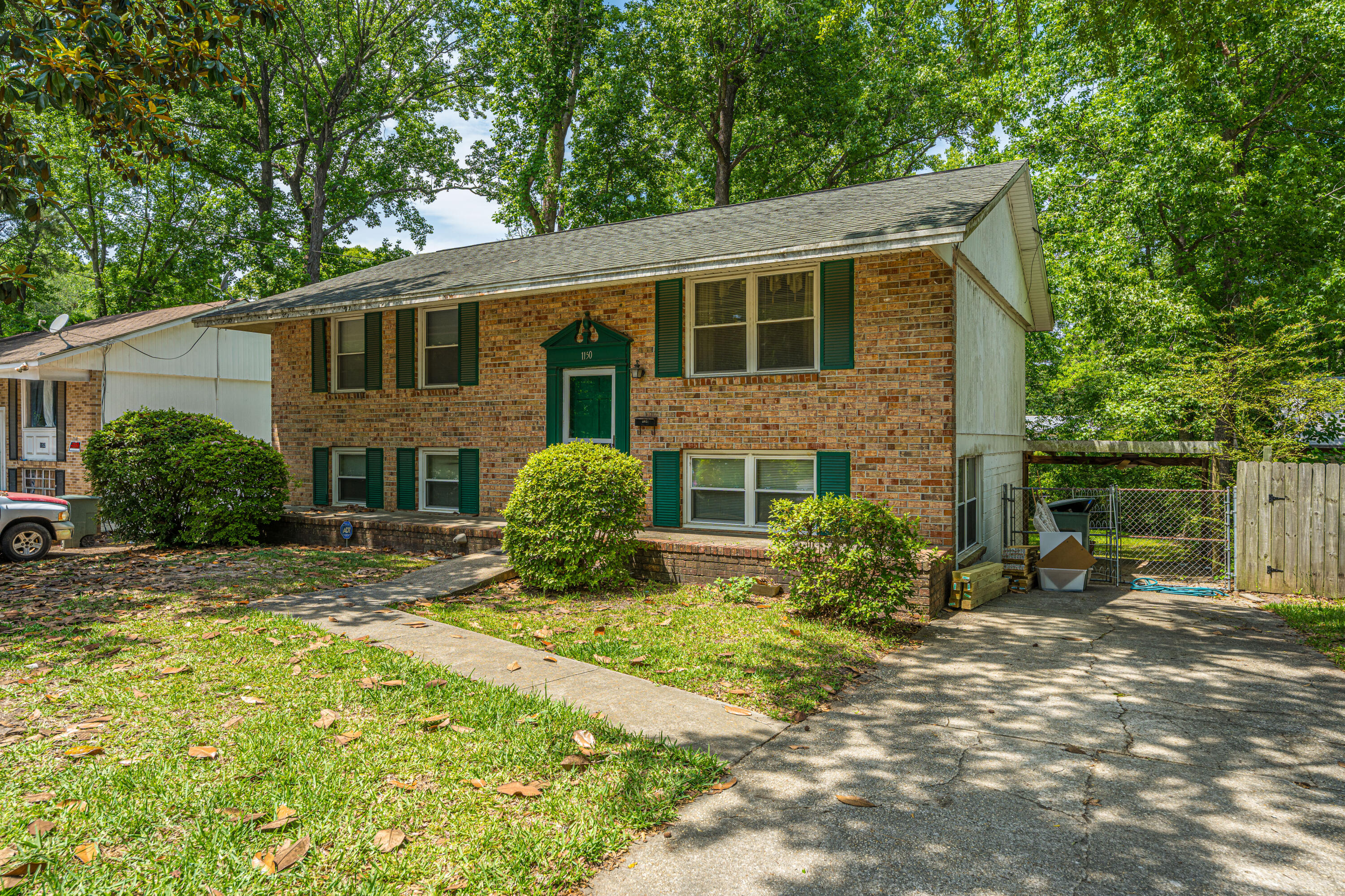 1150 Berkeley Street Hanahan, SC 29410 - Photo 4 of 37