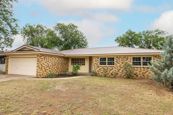 $225,000 | 6805 Avenue West, Lubbock, TX 79412