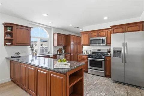 $819,000 | 11916 Oxford Avenue, Hawthorne, CA 90250