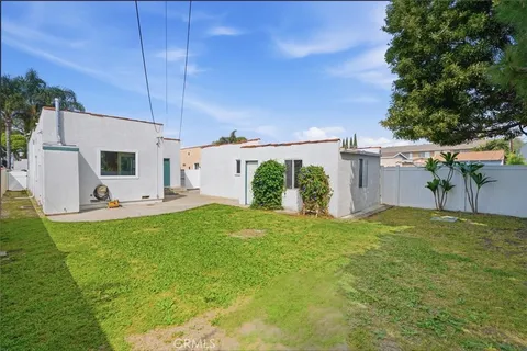 $819,000 | 11916 Oxford Avenue, Hawthorne, CA 90250