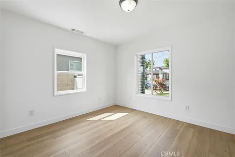 $819,000 | 11916 Oxford Avenue, Hawthorne, CA 90250