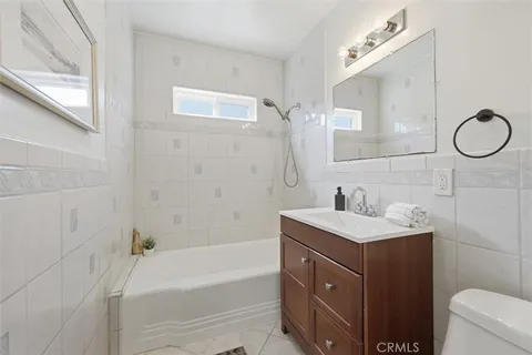 $819,000 | 11916 Oxford Avenue, Hawthorne, CA 90250