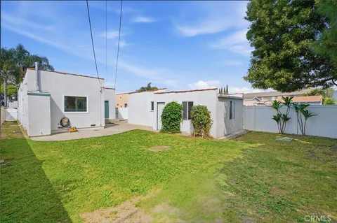 $819,000 | 11916 Oxford Avenue, Hawthorne, CA 90250