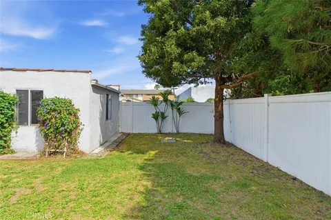 $819,000 | 11916 Oxford Avenue, Hawthorne, CA 90250