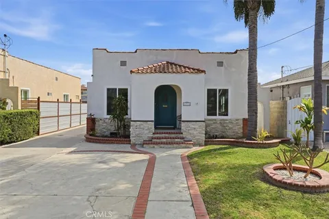 $819,000 | 11916 Oxford Avenue, Hawthorne, CA 90250