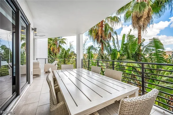 $2,595,000 | 1115 Central Avenue, Unit 339, Naples, FL 34102
