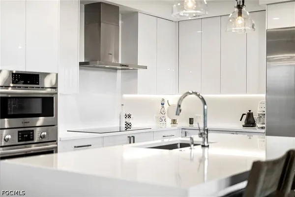 $2,595,000 | 1115 Central Avenue, Unit 339, Naples, FL 34102