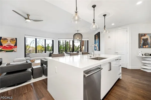 $2,595,000 | 1115 Central Avenue, Unit 339, Naples, FL 34102