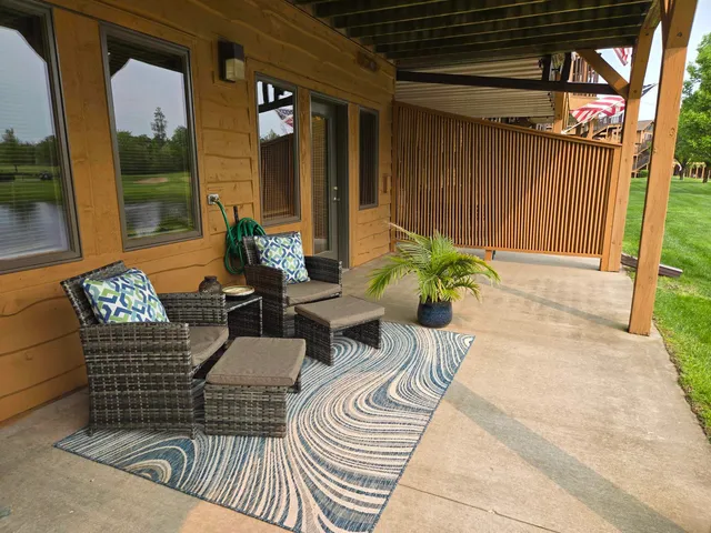 $279,900 | 1826-2 Parkland Drive, Unit 502, Arkdale, WI 54613