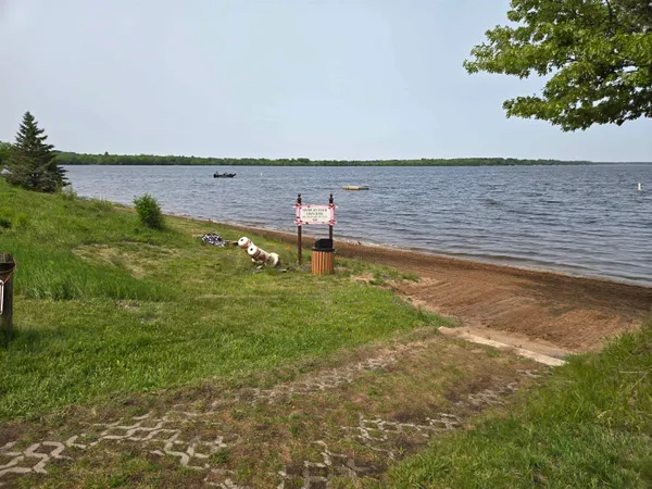 $279,900 | 1826-2 Parkland Drive, Unit 502, Arkdale, WI 54613