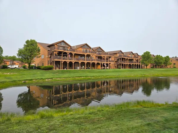 $279,900 | 1826-2 Parkland Drive, Unit 502, Arkdale, WI 54613