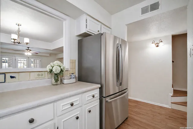 $260,000 | 122 East Terra Alta Drive, Unit 7, San Antonio, TX 78209