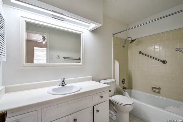 $260,000 | 122 East Terra Alta Drive, Unit 7, San Antonio, TX 78209