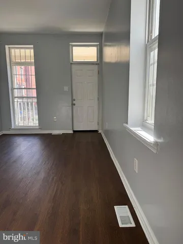 $1,350 | 224 North Mount Street, Baltimore, MD 21223