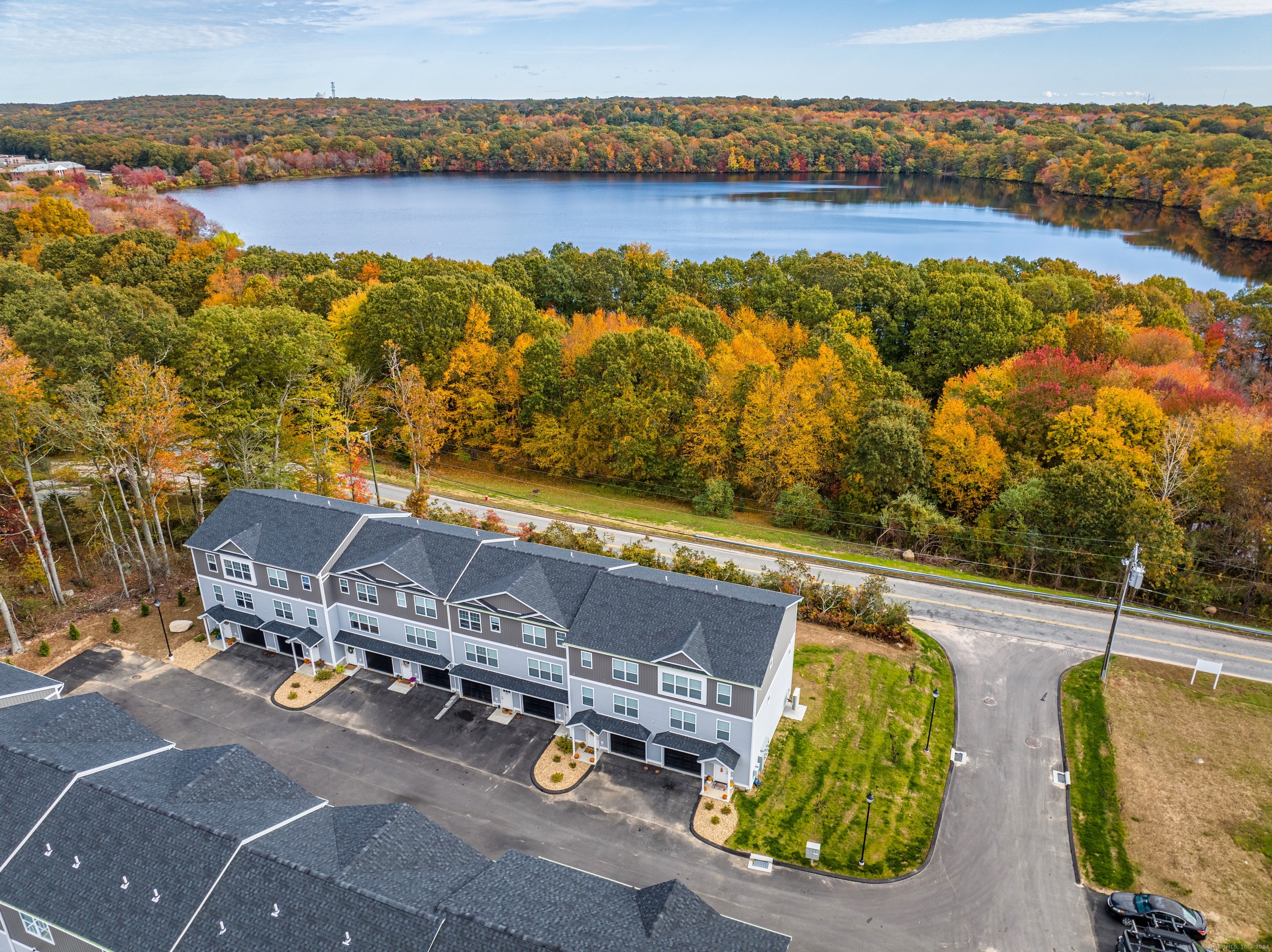 94 North Bridebrook Road, Unit 701 East Lyme, CT 06357 - Photo 3 of 19