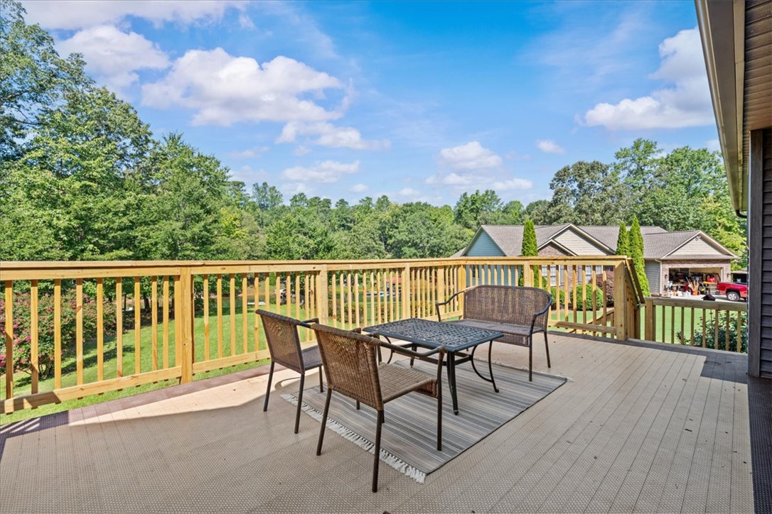 2017 Crystal Bay Court Seneca, SC 29672 - Photo 11 of 36