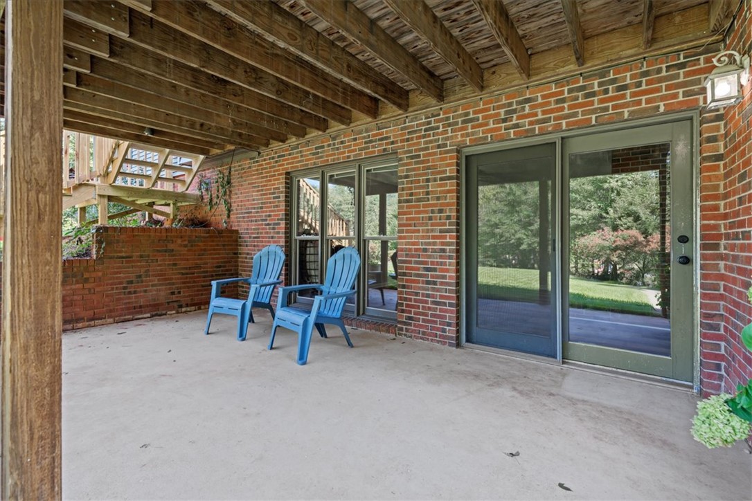 2017 Crystal Bay Court Seneca, SC 29672 - Photo 26 of 36