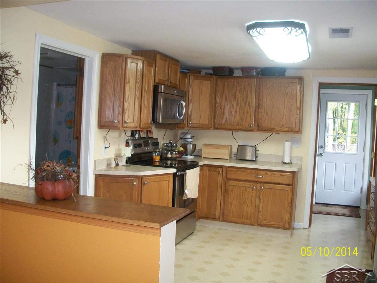 7305 Ederer Road Saginaw, MI 48609 - Photo 3 of 26 31238532-2.JPG