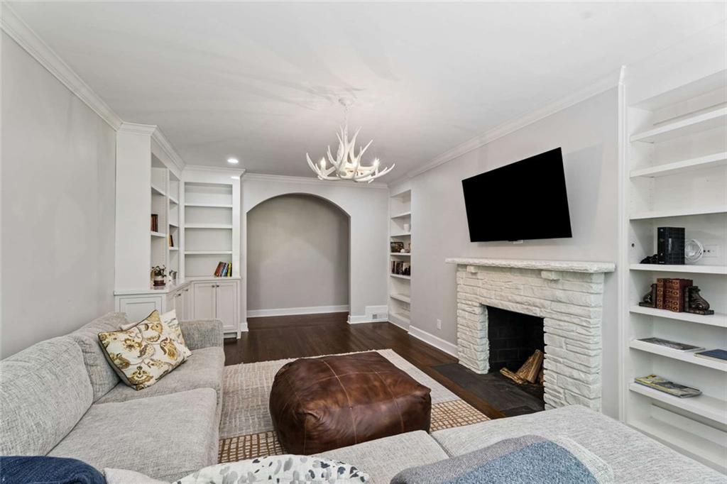 1691 Friar Tuck Road Northeast Atlanta, GA 30309 - Photo 18 of 41 Gallery Image 18