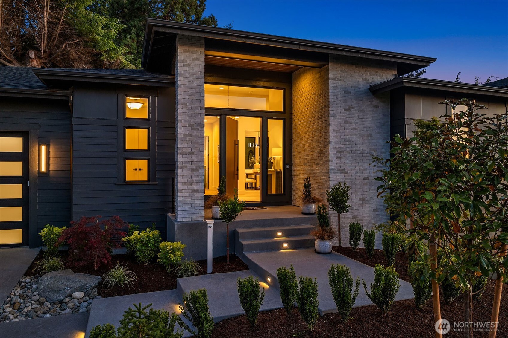 17626 Talbot Road Edmonds, WA 98026 - Photo 5 of 40