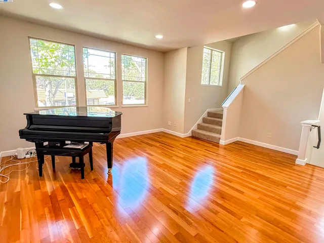 $699,000 | 653 MacArthur Boulevard, San Leandro, CA 94577