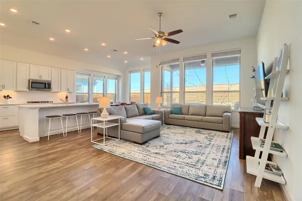 $2,650 | 11609 American Mustang Loop, Manor, TX 78653