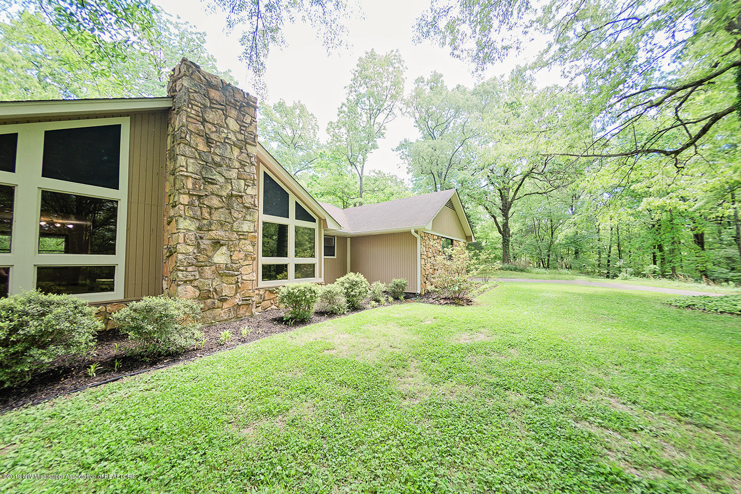 5244 McIngvale Road Hernando, MS 38632 - Photo 4 of 44 5244McIngvaleRoad-41