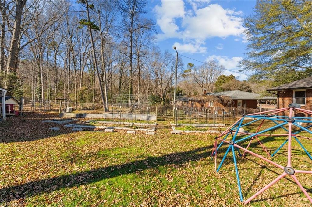 1012 Redding Road Asheboro, NC 27203 - Photo 29 of 32