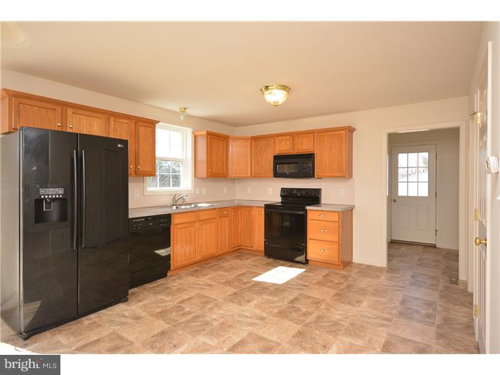 2897 Newark Road West Grove, PA 19390 - Photo 6 of 25 Kitchen