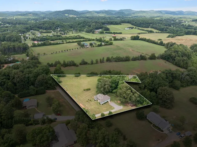 $499,000 | 246 Akins Road, Tellico Plains, TN 37385