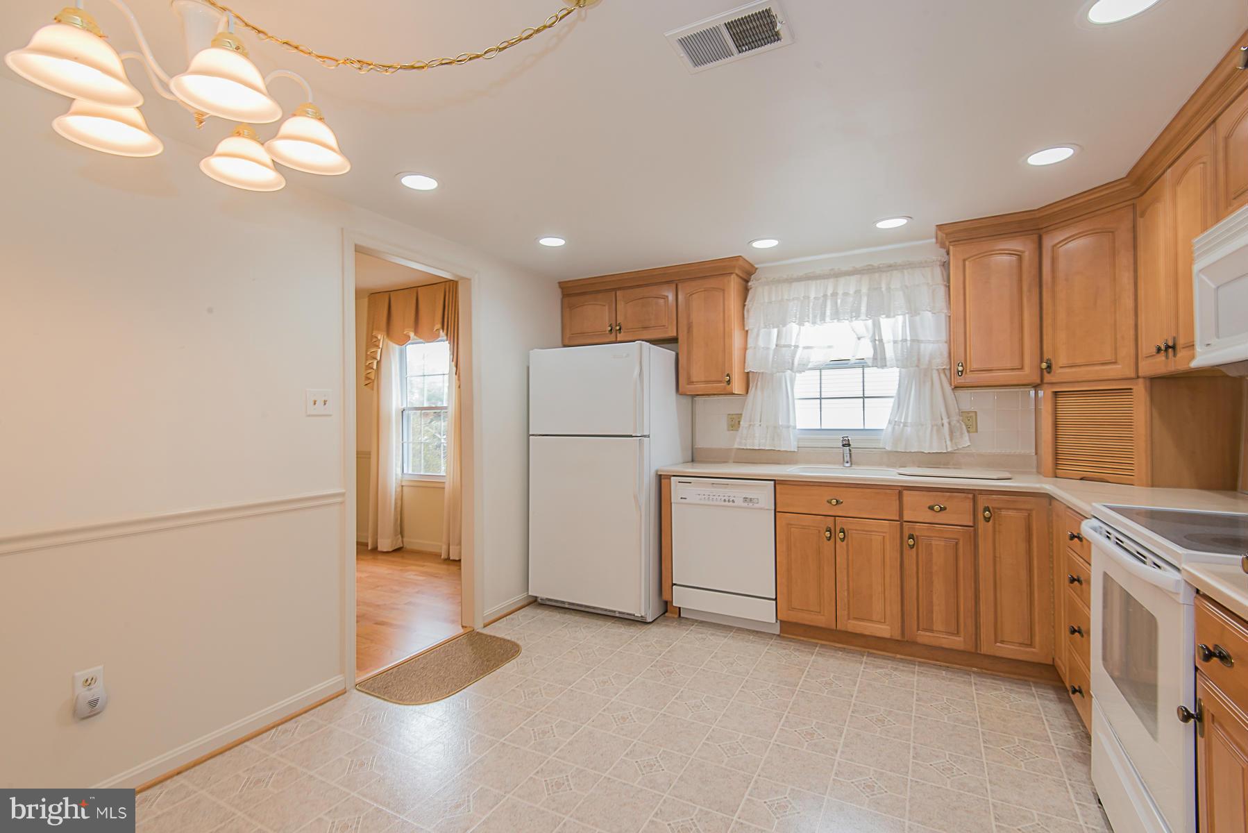 7906 Stone Hearth Road Severn, MD 21144 - Photo 3 of 30 Kitchen