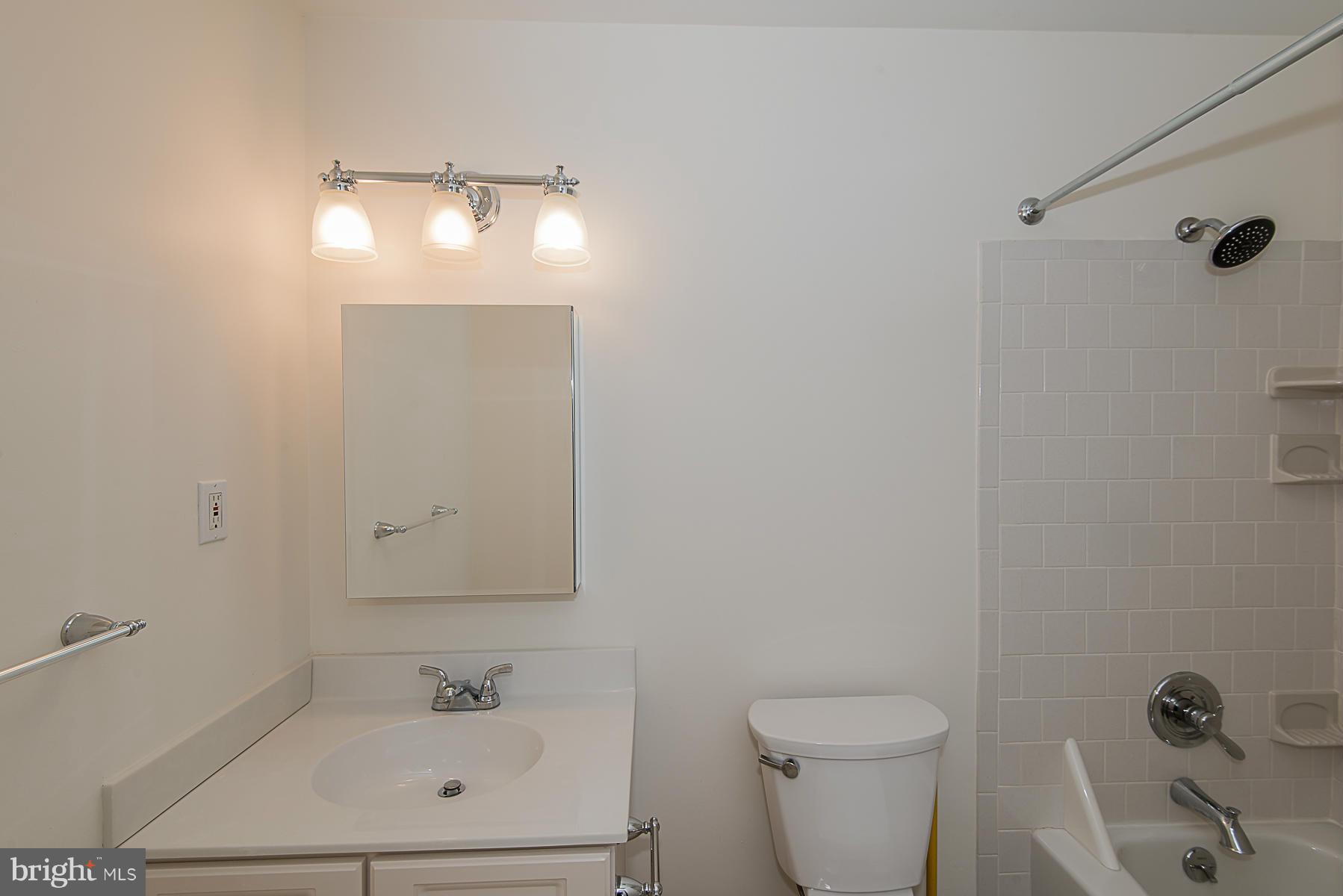 7906 Stone Hearth Road Severn, MD 21144 - Photo 28 of 30 Bath