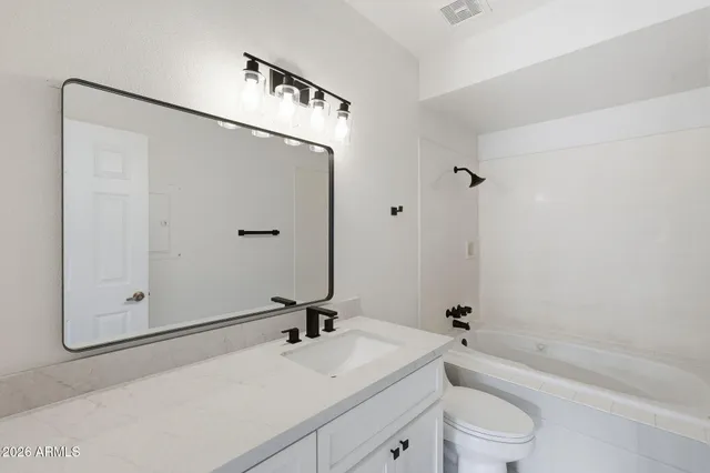 $2,800 | 5640 East Bell Road, Scottsdale, AZ 85254