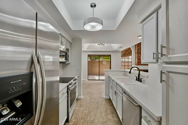 $2,800 | 5640 East Bell Road, Scottsdale, AZ 85254