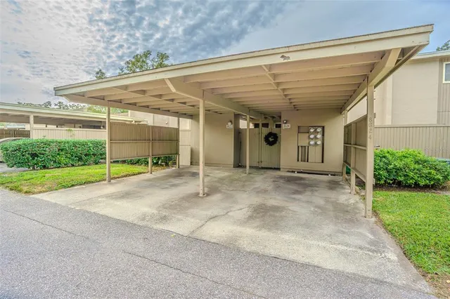 $125,000 | 8622 Cattail Drive, Unit 152, Temple Terrace, FL 33637