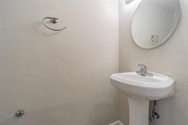 $125,000 | 8622 Cattail Drive, Unit 152, Temple Terrace, FL 33637