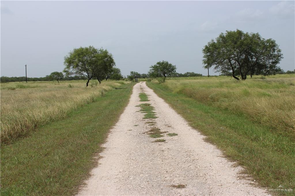 412 Cr 412 Road Falfurrias, TX 78355 - Photo 31 of 33