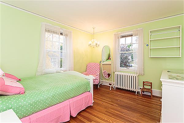 95 Bow Road Belmont, MA 02478 - Photo 15 of 21