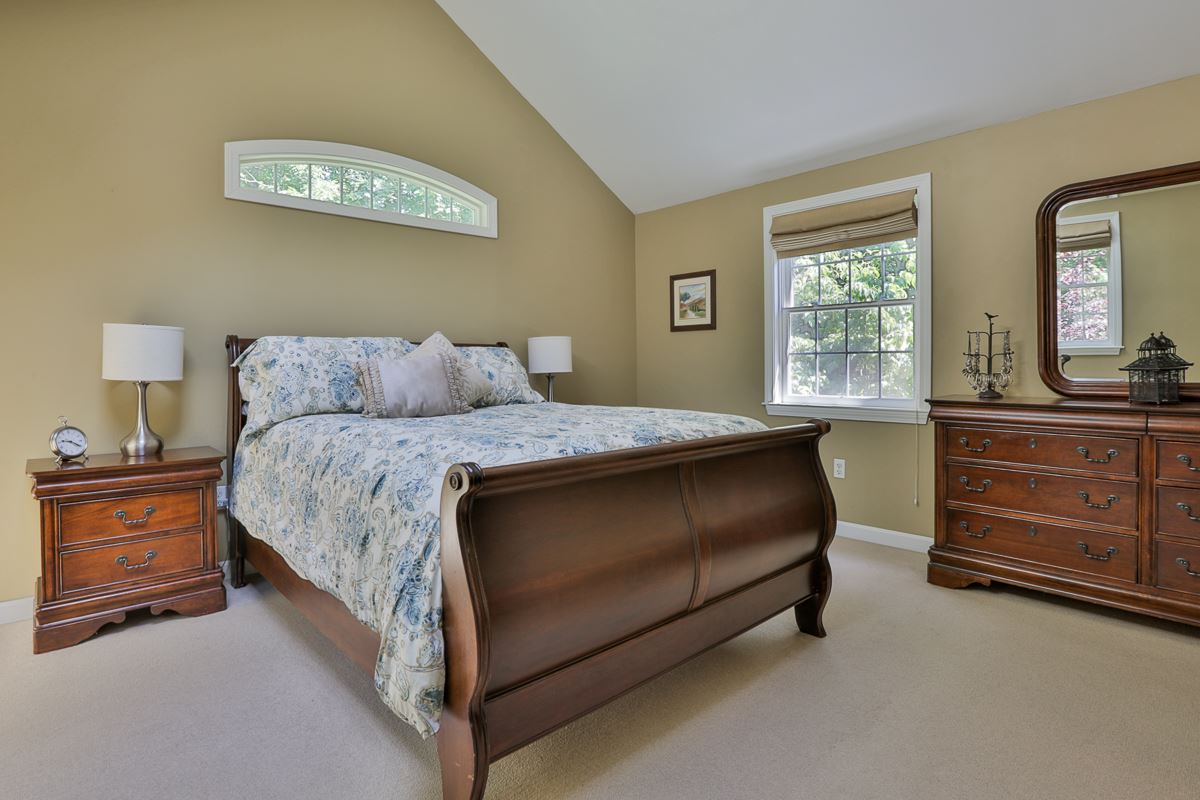 13 Ravine Road Amherst, NH 03031 - Photo 22 of 40