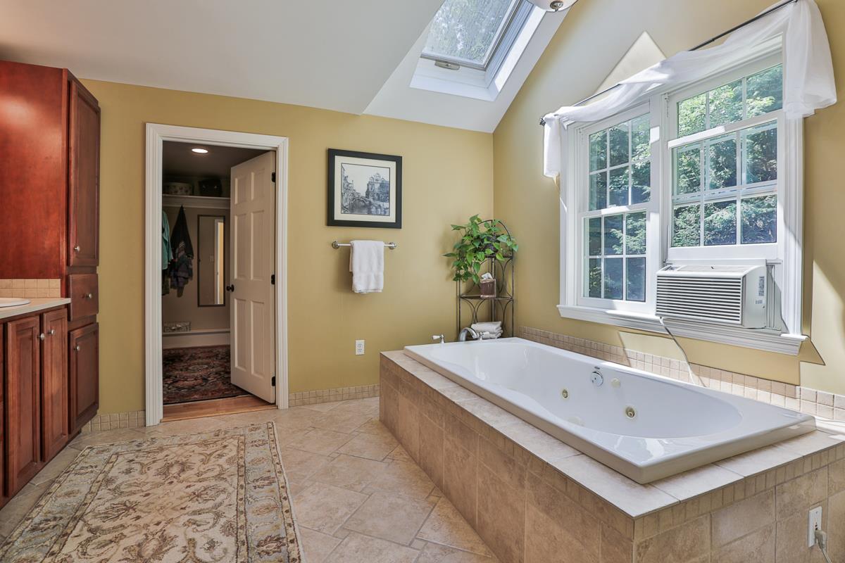 13 Ravine Road Amherst, NH 03031 - Photo 24 of 40