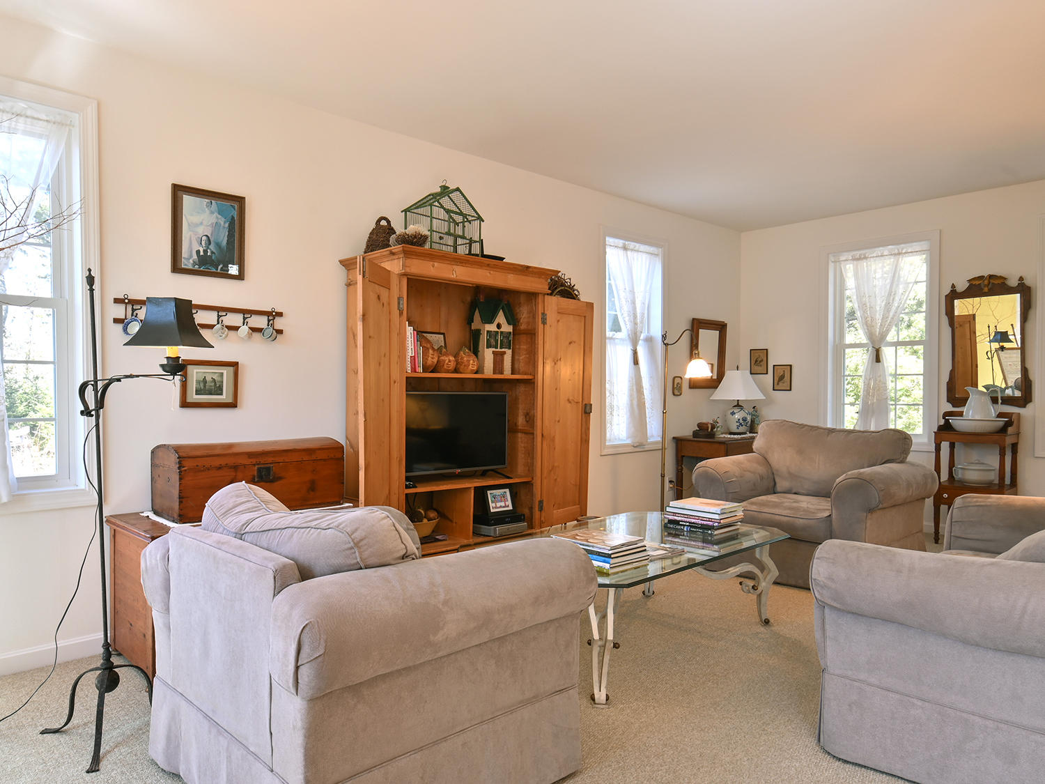 89 Indian Point Road Bar Harbor, ME 04609 - Photo 24 of 59 Living room