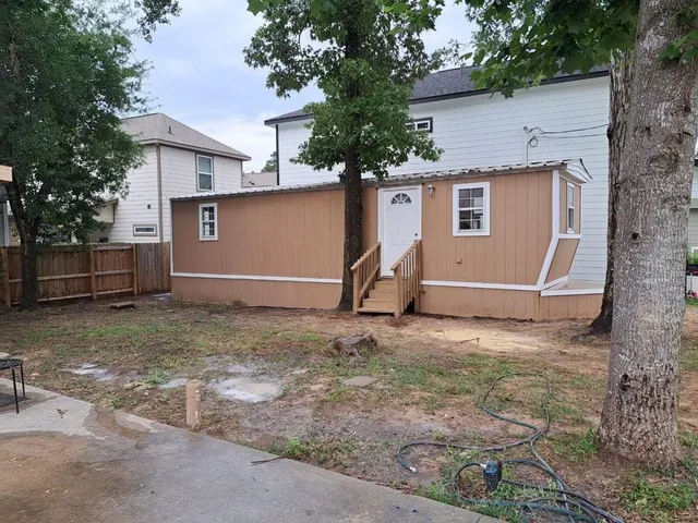 $575 | 16705 Meadowcroft Street, Montgomery, TX 77316