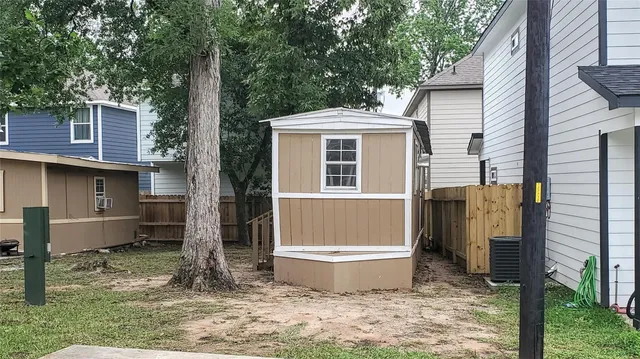 $575 | 16705 Meadowcroft Street, Montgomery, TX 77316